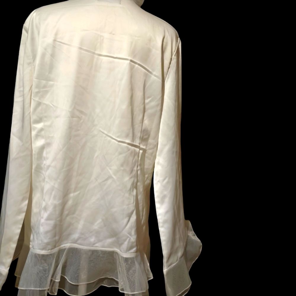 Women's White Statement Blouse - image 4